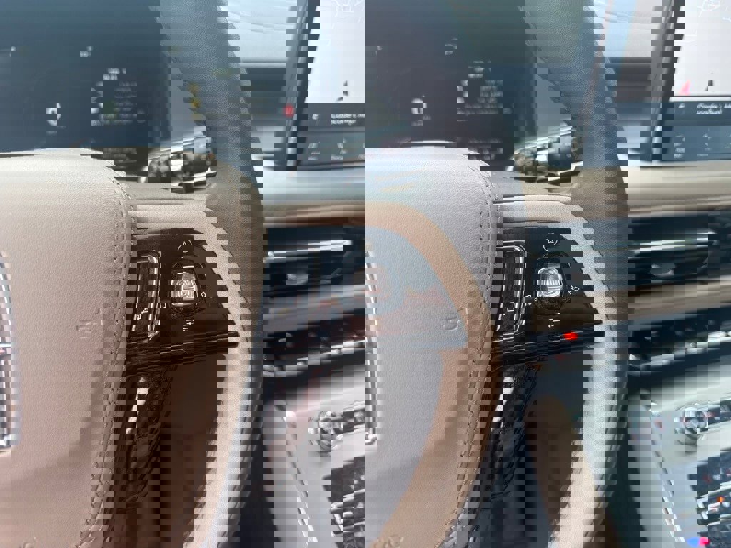 Used 2023 Lincoln Aviator AWD w/ Premium Package image 22