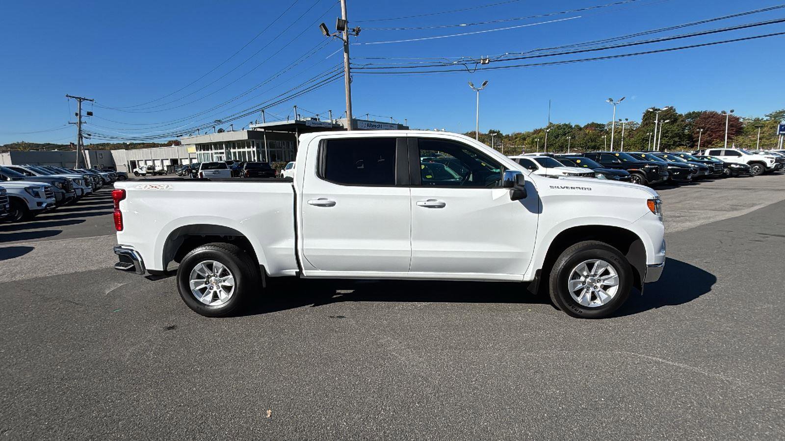 Used 2025 Chevrolet Silverado 1500 LT image 8