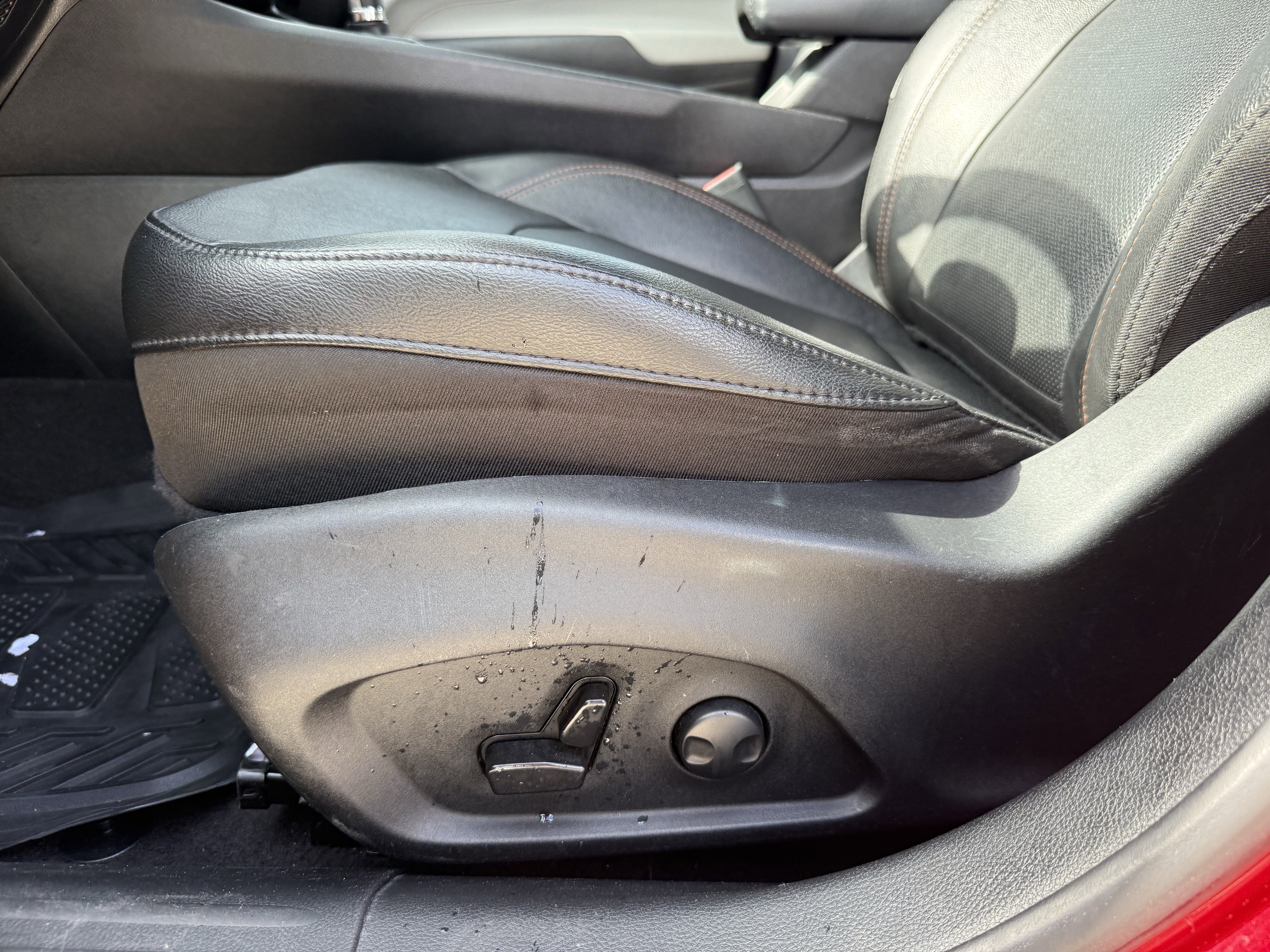 Used 2023 Jeep Compass Limited image 29