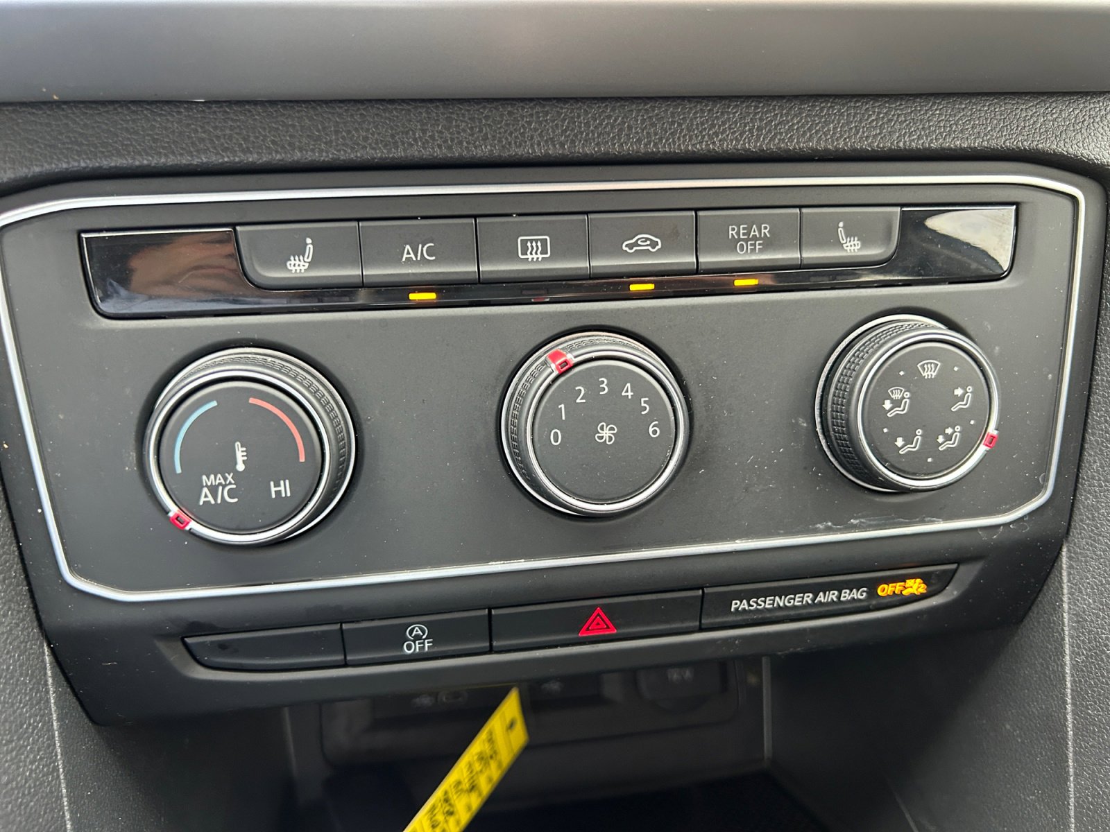 Used 2022 Volkswagen Atlas SE FWD image 15