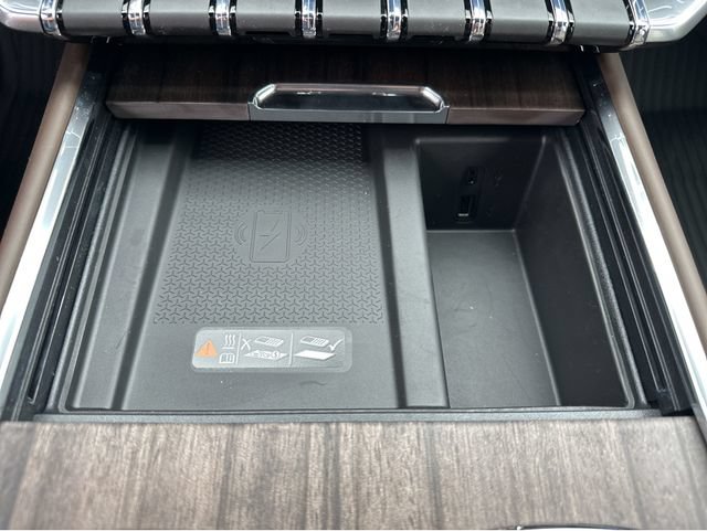 New 2026 GMC Acadia Denali Ultimate w/ LPO, Floor Liner Package AWD/4WD image 28