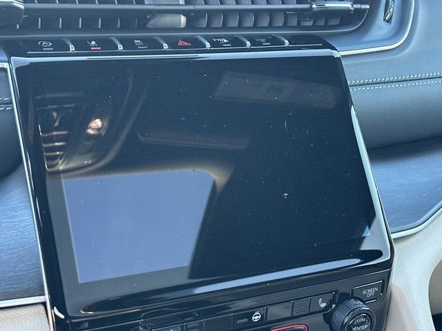 New 2025 Jeep Grand Cherokee L Limited w/ Black Appearance Package image 25