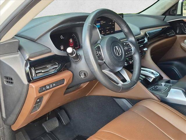 Used 2024 Acura MDX w/ Technology Package FWD image 2