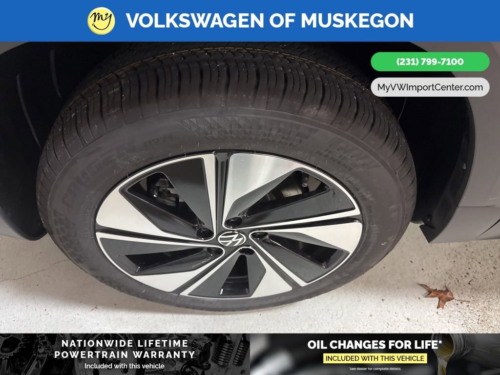 New 2026 Volkswagen Taos SE image 9