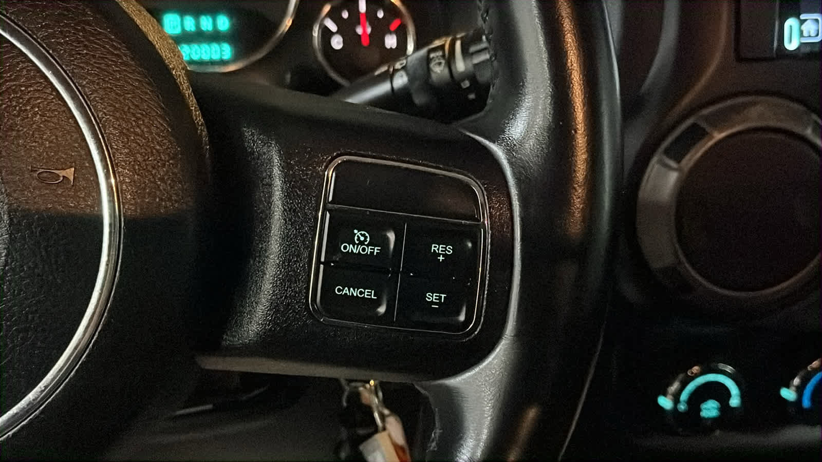 Used 2014 Jeep Wrangler Unlimited Sport w/ Quick Order Package 24S AWD/4WD image 13