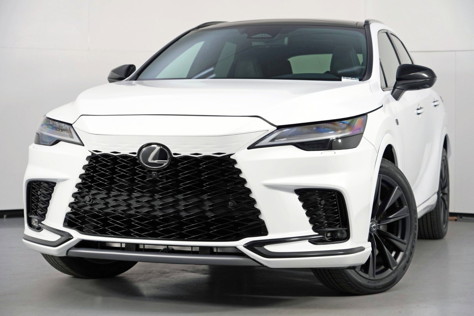 Used 2024 Lexus RX 500h F Sport w/ Convenience Package AWD/4WD image 3