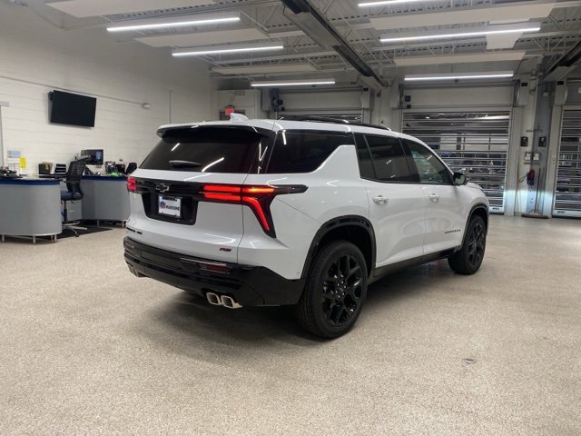 New 2026 Chevrolet Traverse RS image 5