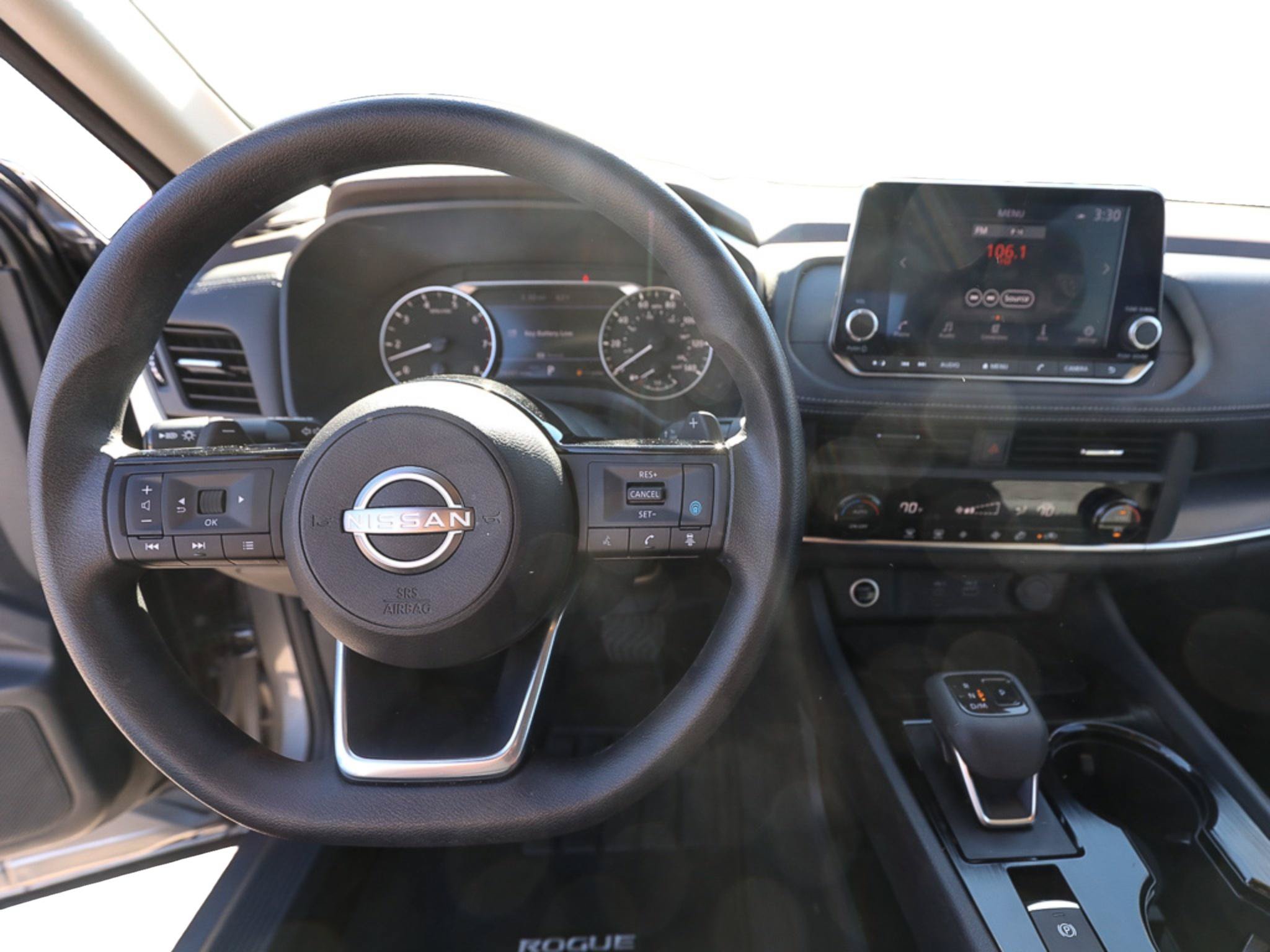 Used 2023 Nissan Rogue SV AWD/4WD image 13