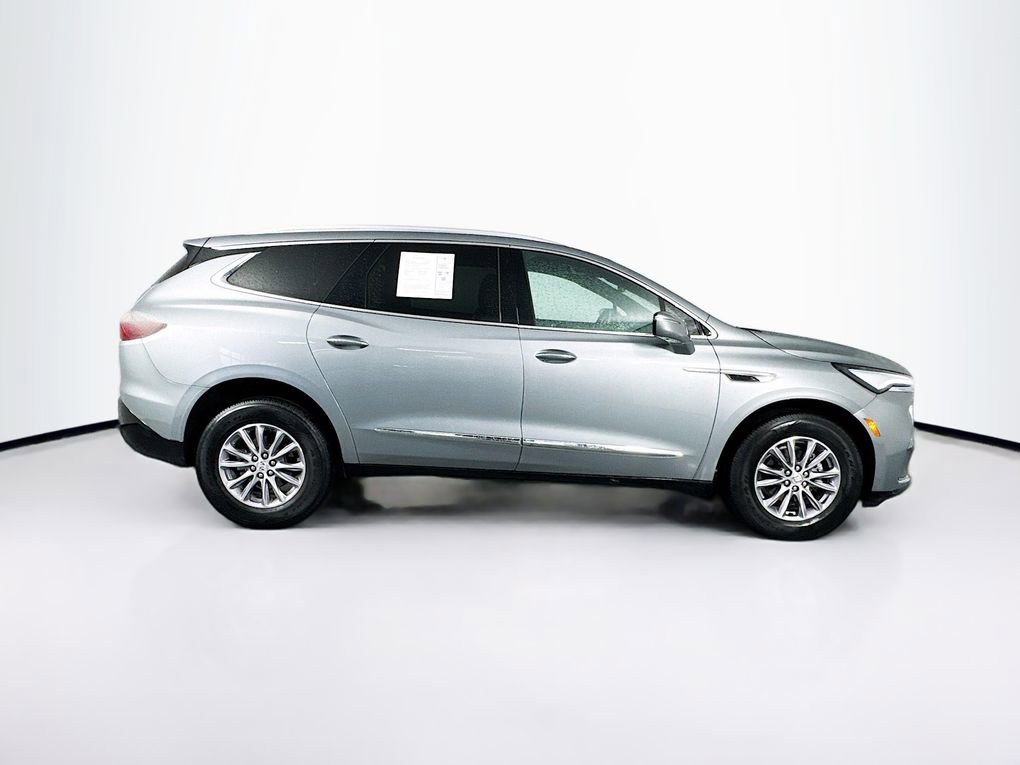 Used 2024 Buick Enclave Premium image 11