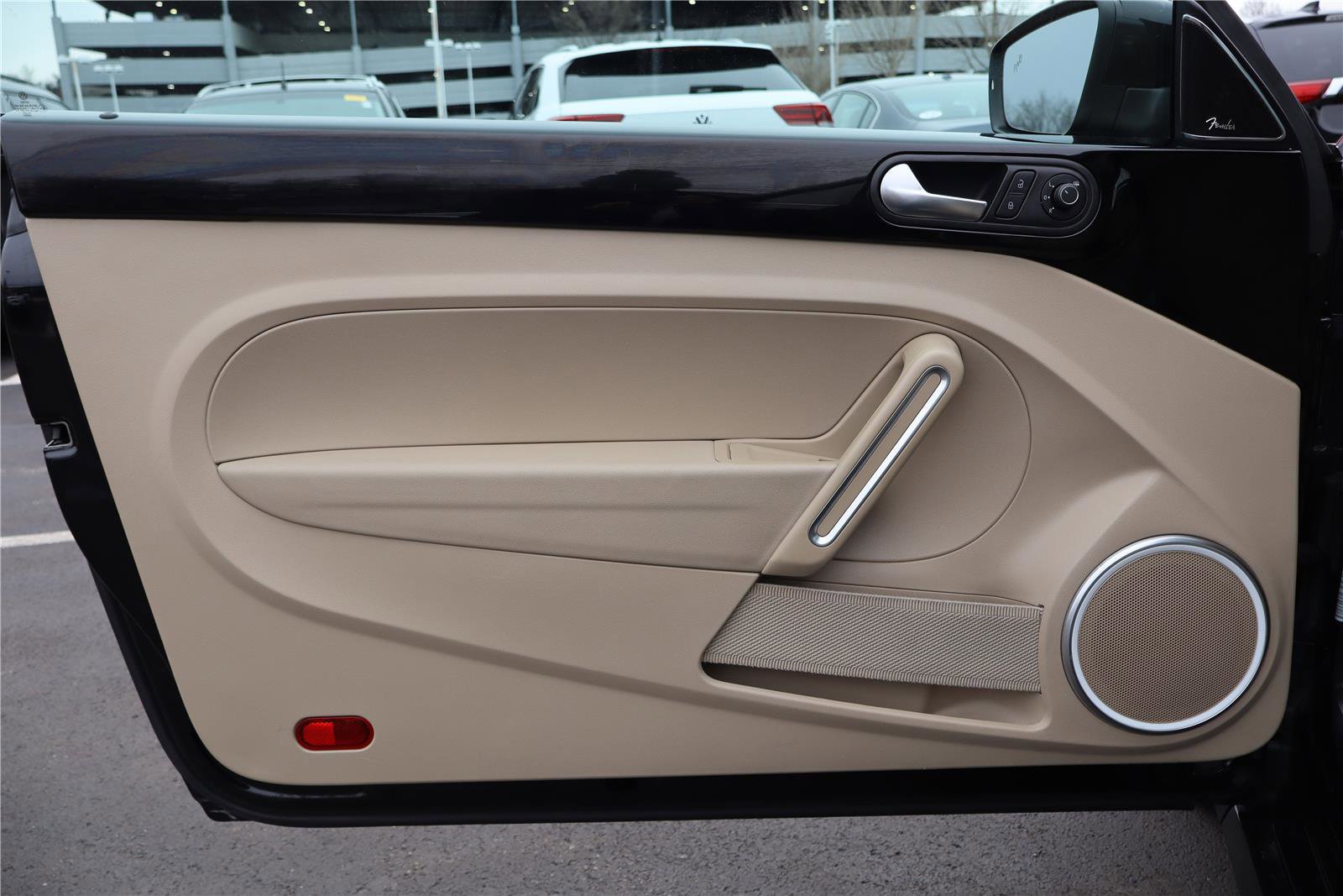 Used 2019 Volkswagen Beetle 2.0T SE w/ SE Premium Package image 14