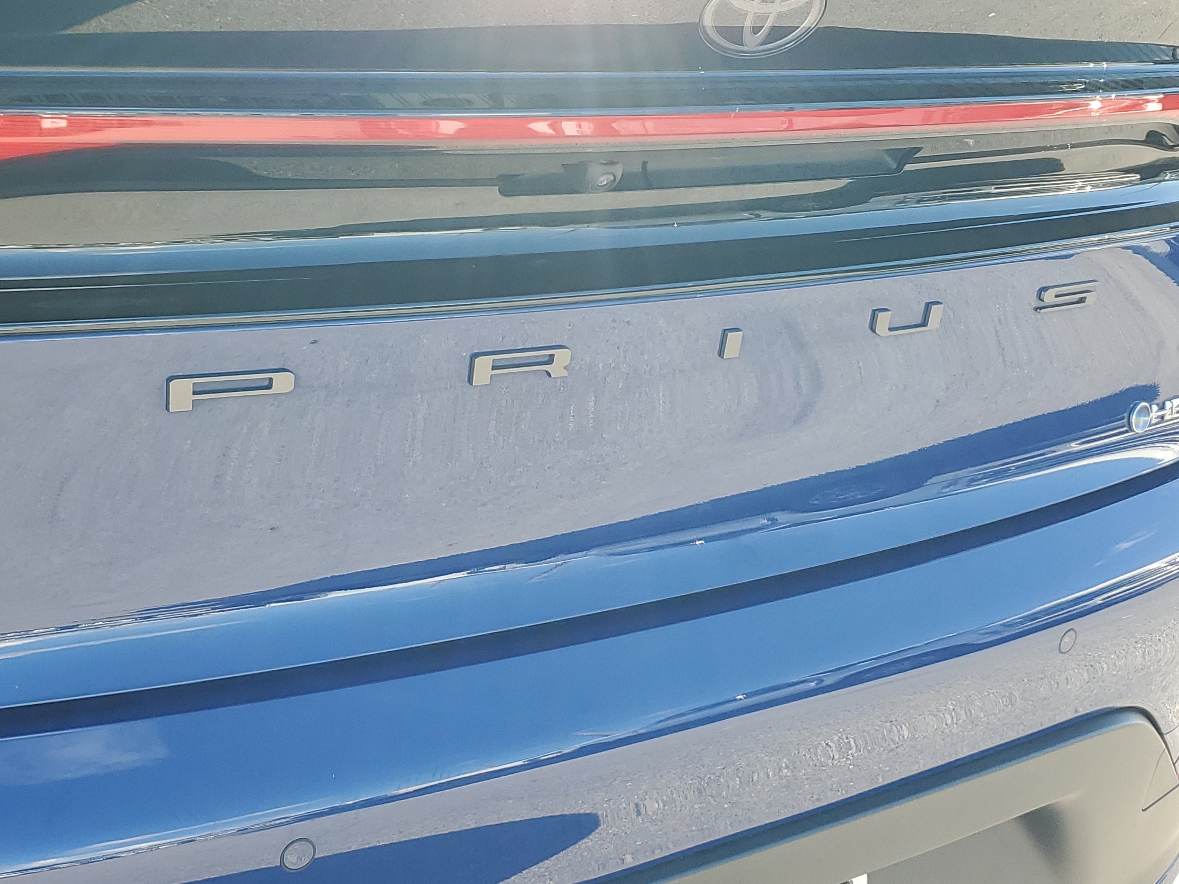 Used 2025 Toyota Prius LE image 26