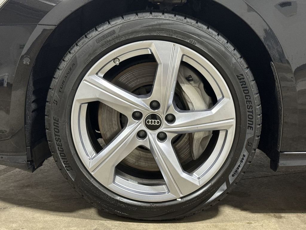 Used 2024 Audi A6 Premium Plus image 28