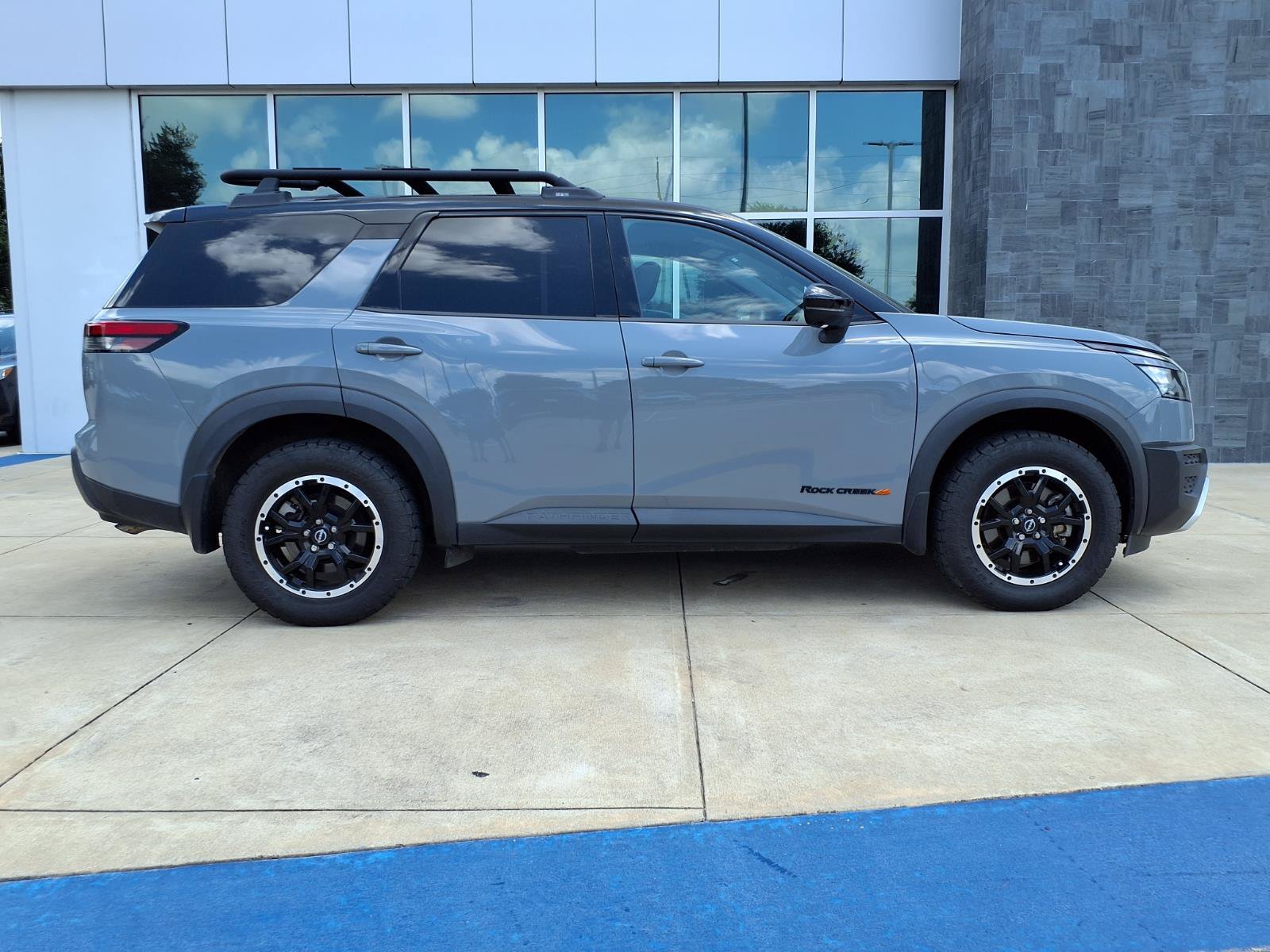 Used 2024 Nissan Pathfinder Rock Creek AWD/4WD image 25