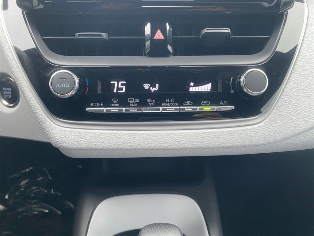 Used 2026 Toyota Corolla SE image 25