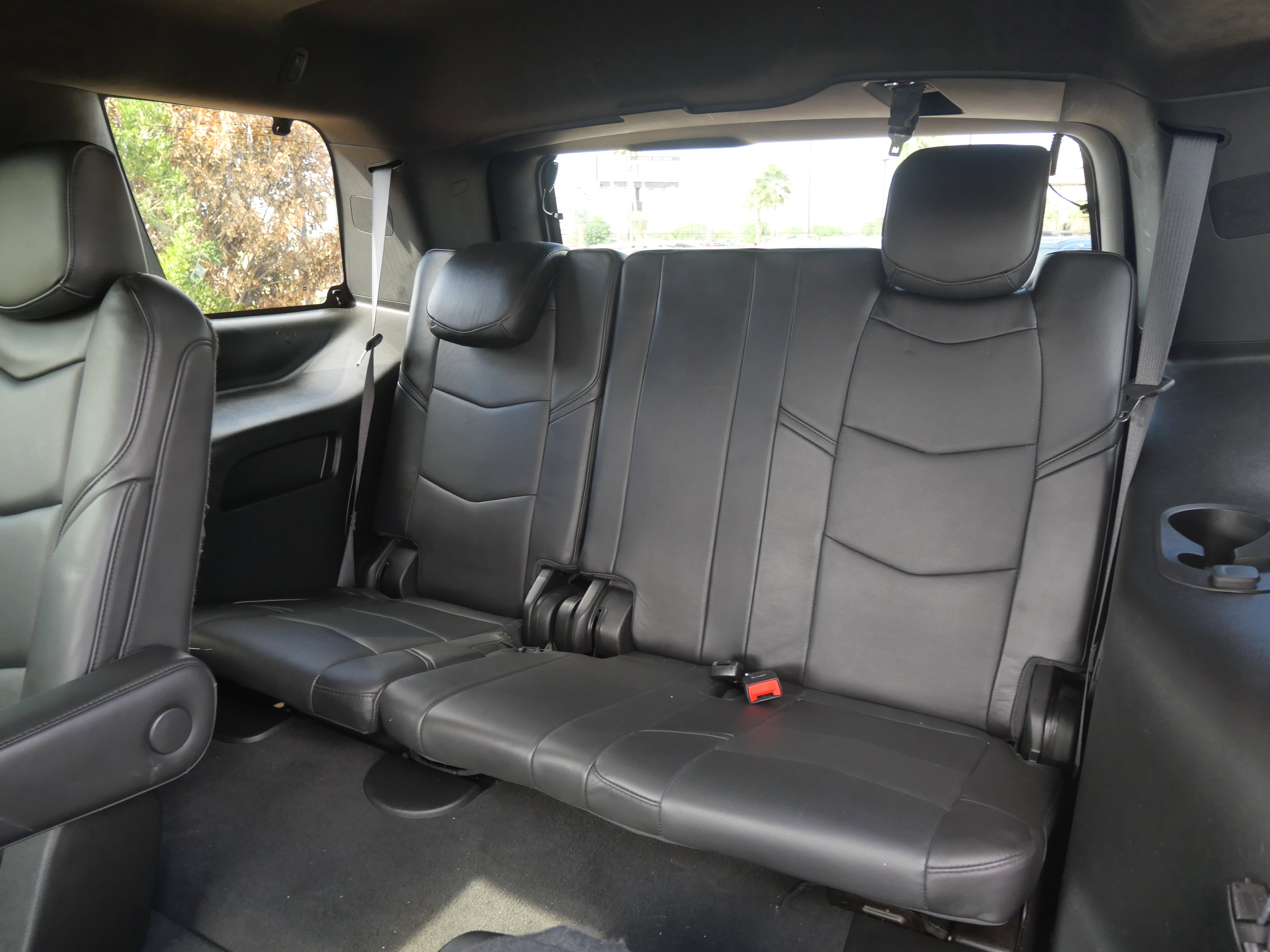 Used 2019 Cadillac Escalade Platinum w/ Escalade Sport Edition image 11