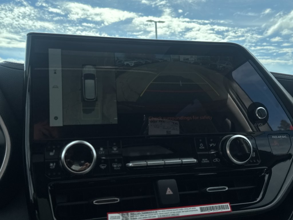 New 2026 Toyota Highlander Limited AWD/4WD image 22