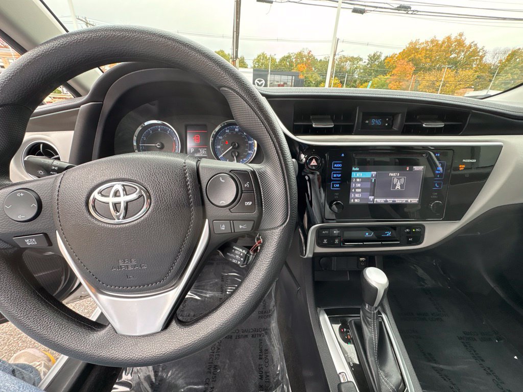 Used 2017 Toyota Corolla L FWD image 13