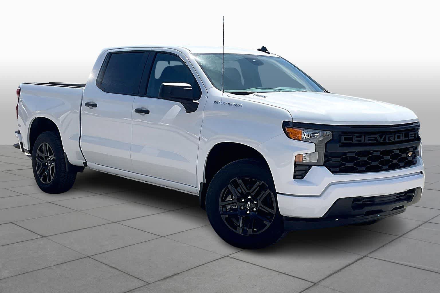 New 2026 Chevrolet Silverado 1500 Custom RWD image 2