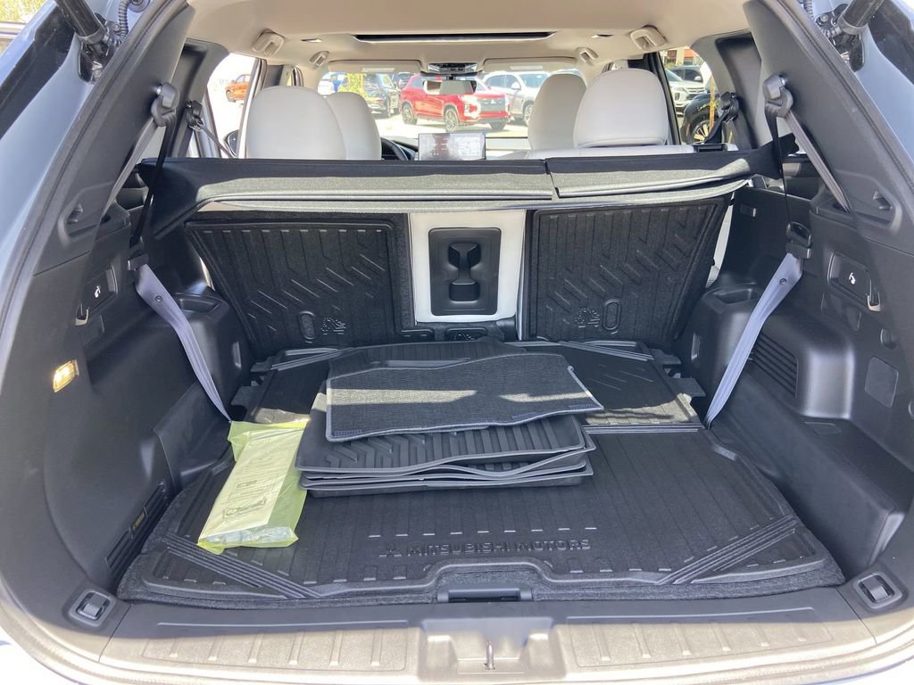 New 2026 Mitsubishi Outlander SE FWD image 23