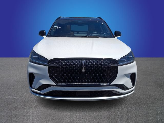 Used 2025 Lincoln Aviator Black Label w/ Black Label Special Edition AWD/4WD image 2