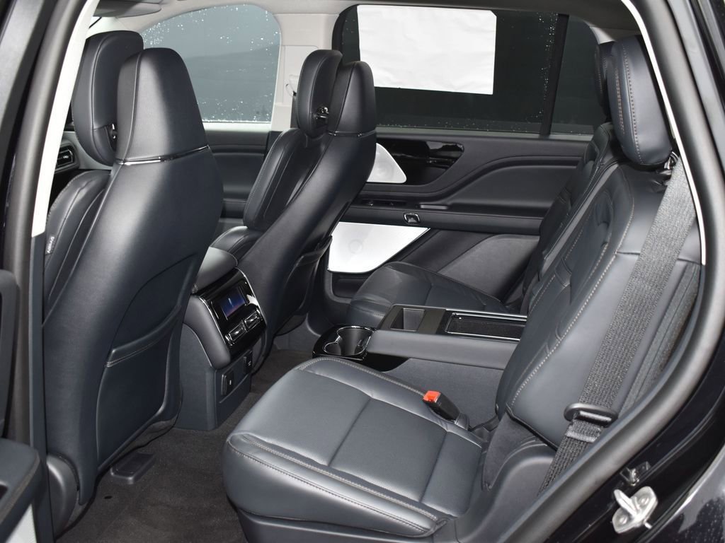 New 2026 Lincoln Aviator Reserve image 11