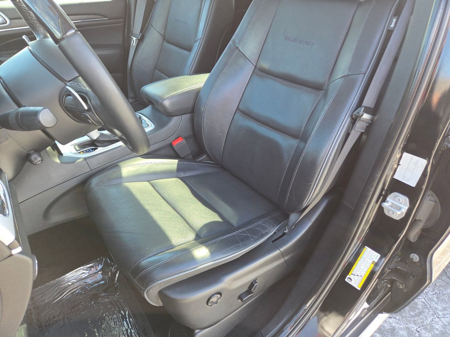 Used 2019 Jeep Grand Cherokee Summit image 29