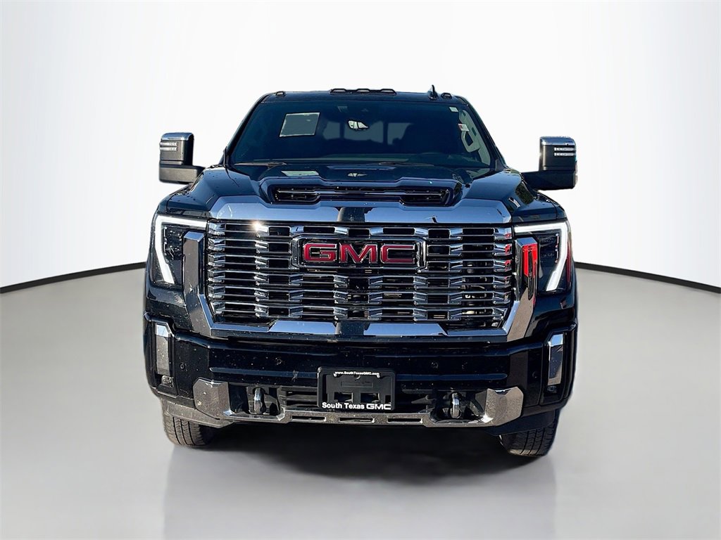 Used 2024 GMC Sierra 3500 Denali w/ Denali Reserve Package image 2