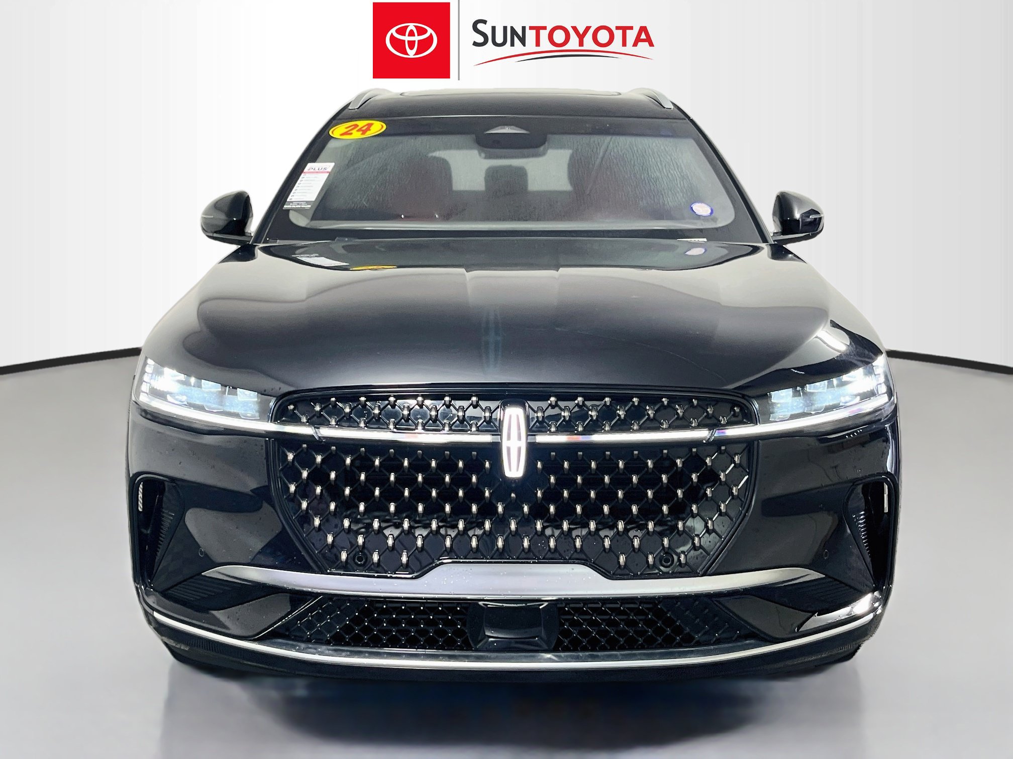 Used 2024 Lincoln Nautilus Black Label AWD/4WD image 10