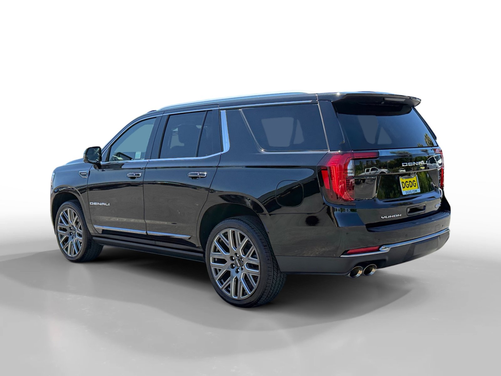 New 2025 GMC Yukon Denali Ultimate w/ LPO, Illumination Package AWD/4WD image 3