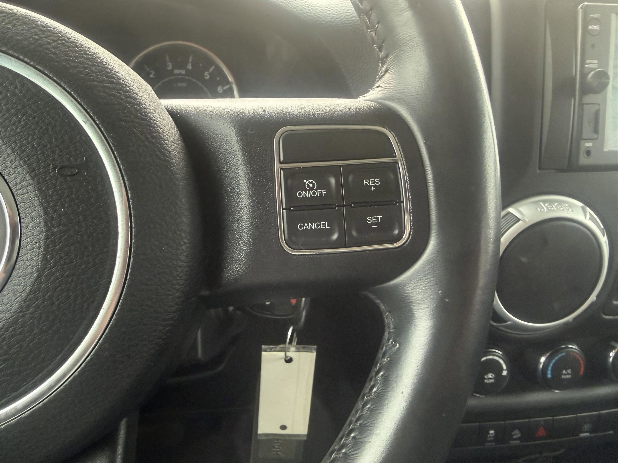 Used 2013 Jeep Wrangler Unlimited Sahara image 14