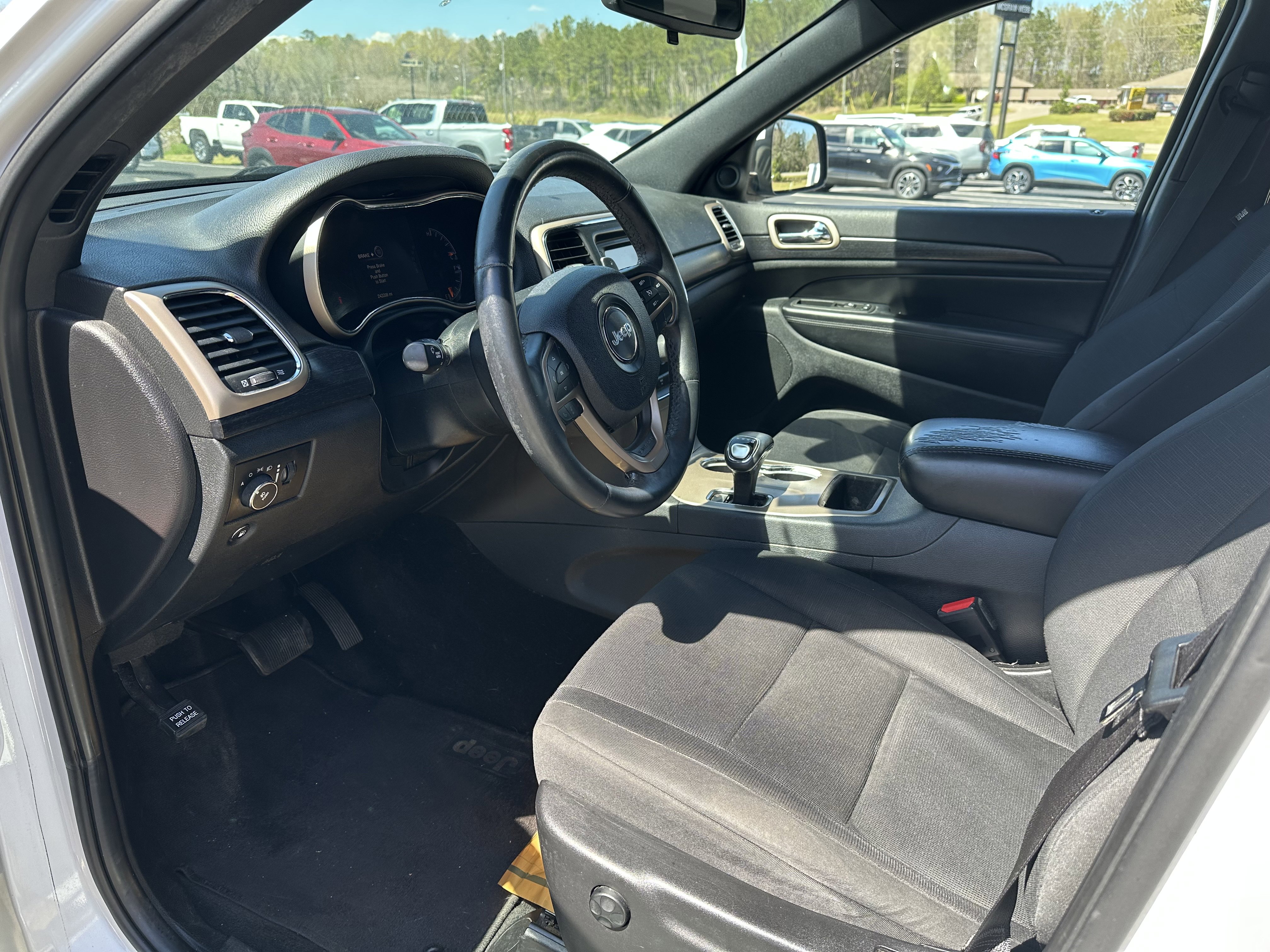 Used 2014 Jeep Grand Cherokee Laredo image 6