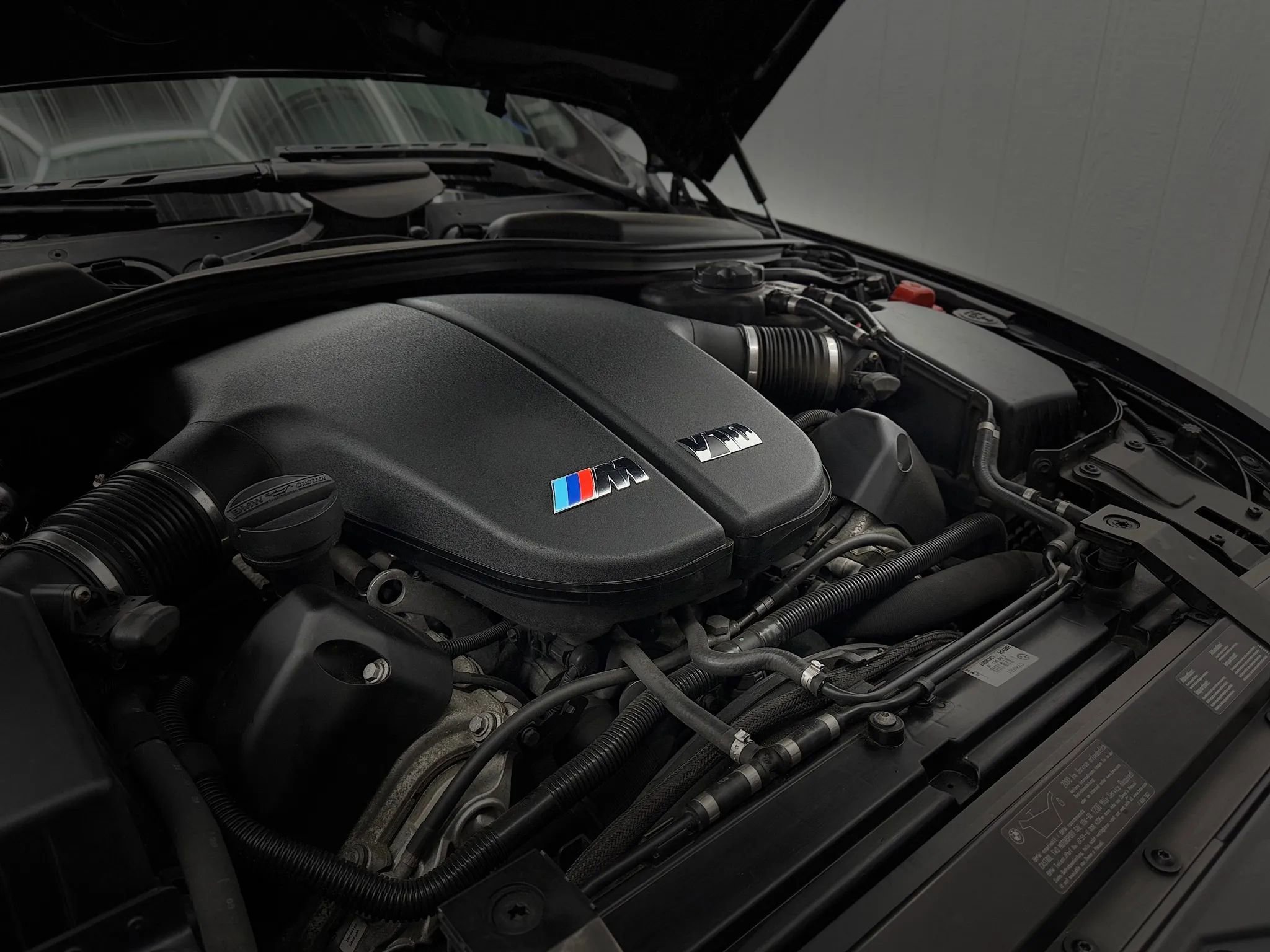 Used 2010 BMW M6 Convertible image 15