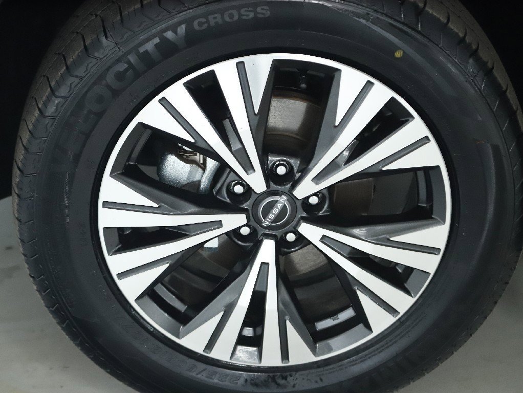 Certified 2023 Nissan Rogue SV image 36