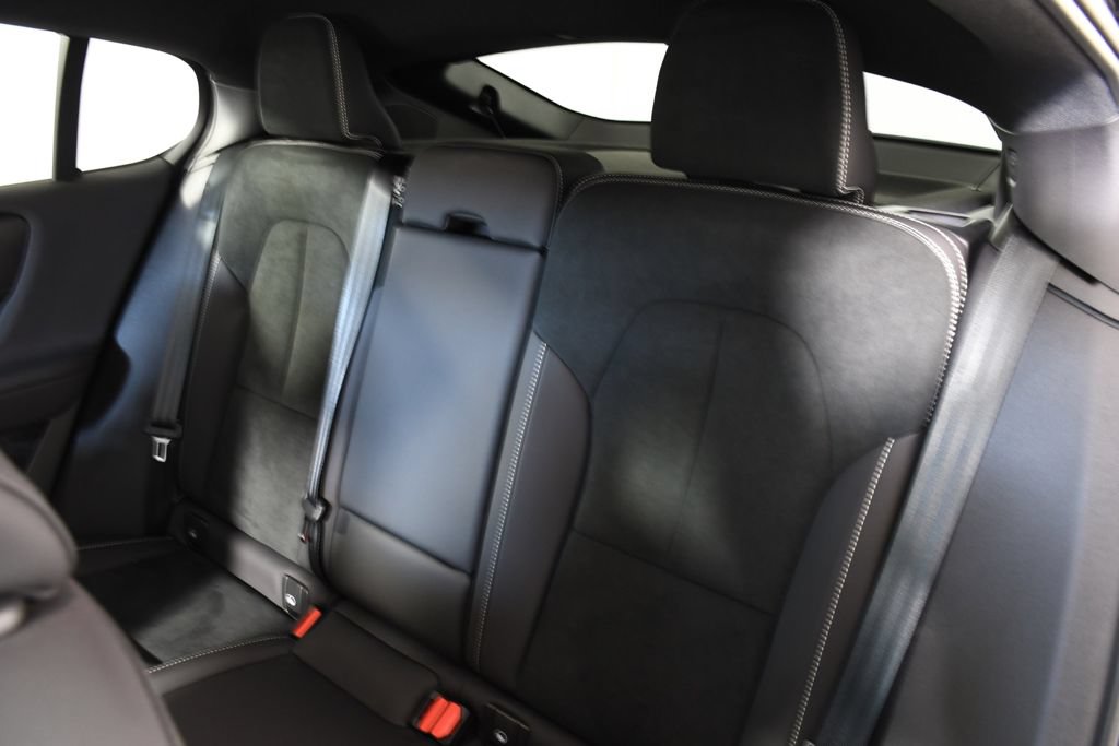 Used 2024 Volvo C40 P8 Recharge Ultimate w/ Protection Package Premier AWD/4WD image 28