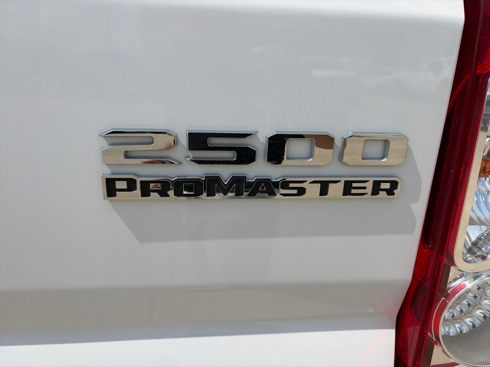 Used 2025 RAM ProMaster 2500 w/ Convenience Group FWD image 10