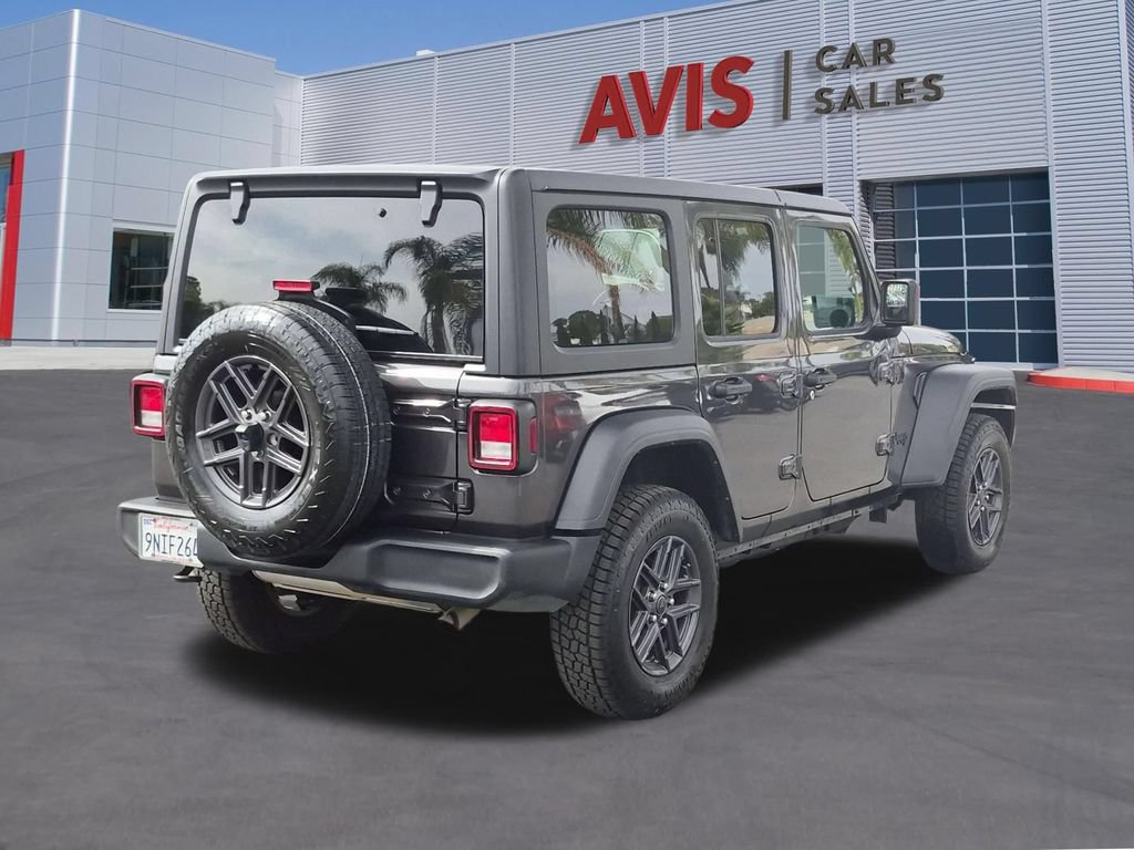 Used 2025 Jeep Wrangler Unlimited Sport AWD/4WD image 6