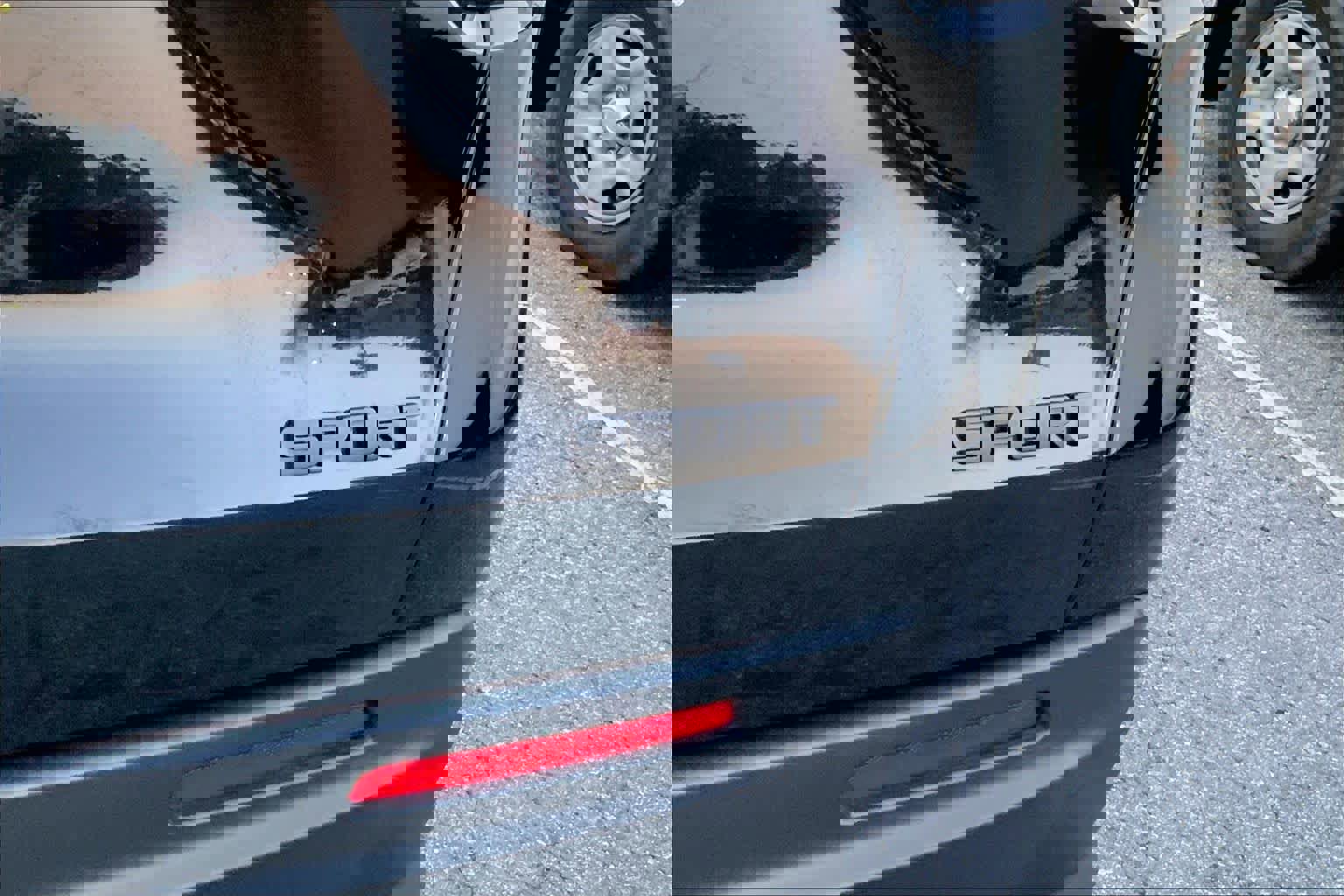 Used 2025 Honda HR-V Sport image 10