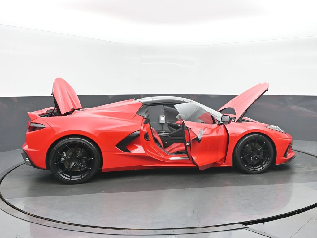 Used 2021 Chevrolet Corvette Stingray Preferred Conv w/ Z51 Performance Package RWD image 36
