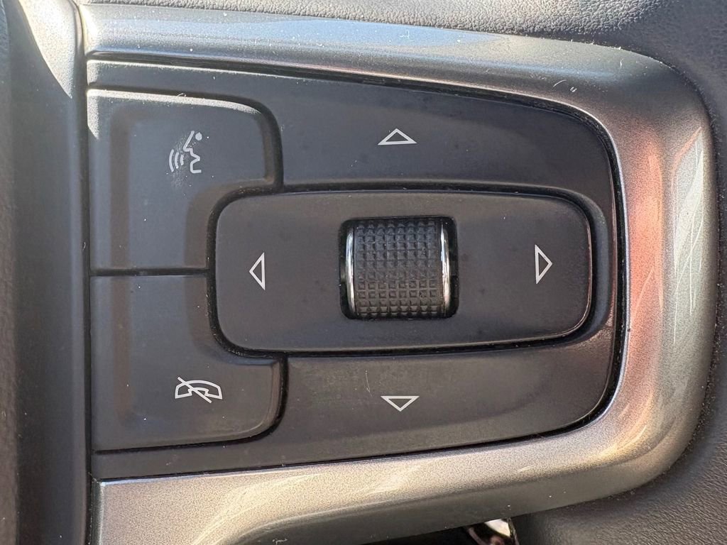 Used 2025 Chevrolet Silverado 2500 LT image 10