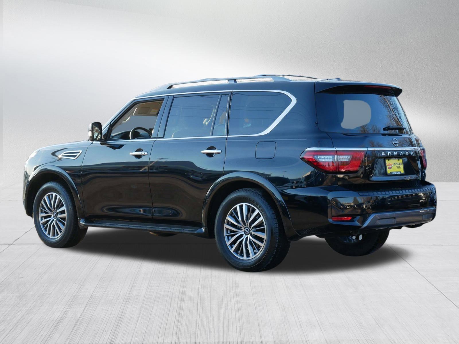 Certified 2023 Nissan Armada SL w/ Captain's Chairs Package image 5