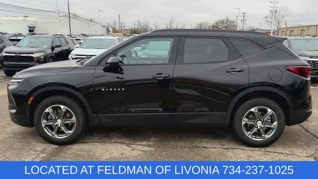 Certified 2024 Chevrolet Blazer LT w/ Convenience Package FWD image 5