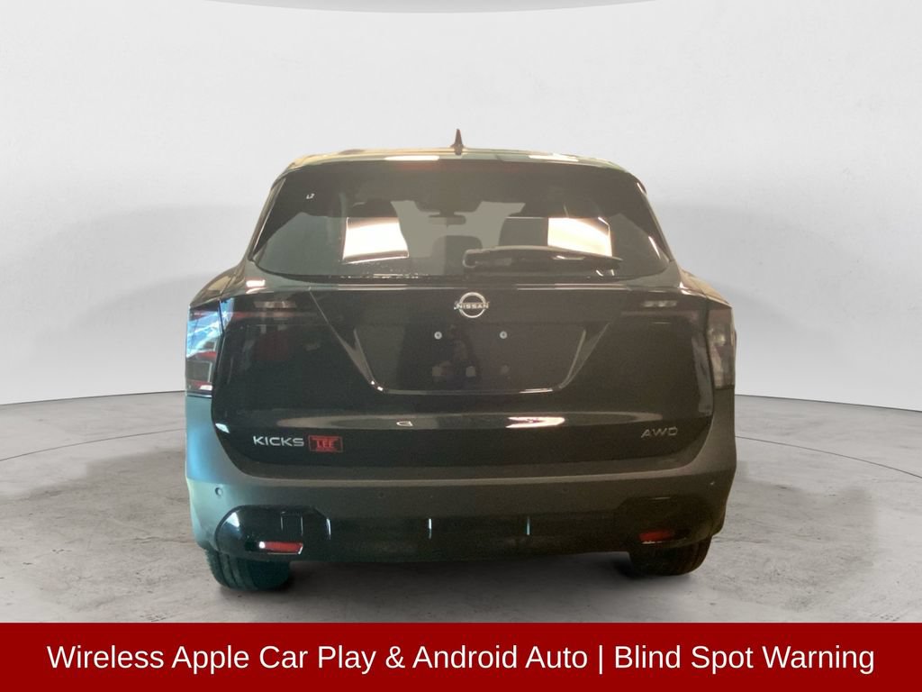Used 2025 Nissan Kicks SV AWD/4WD image 5