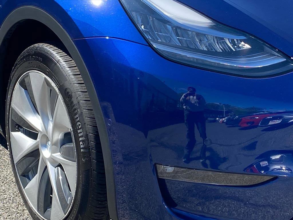 Used 2021 Tesla Model Y Long Range image 6