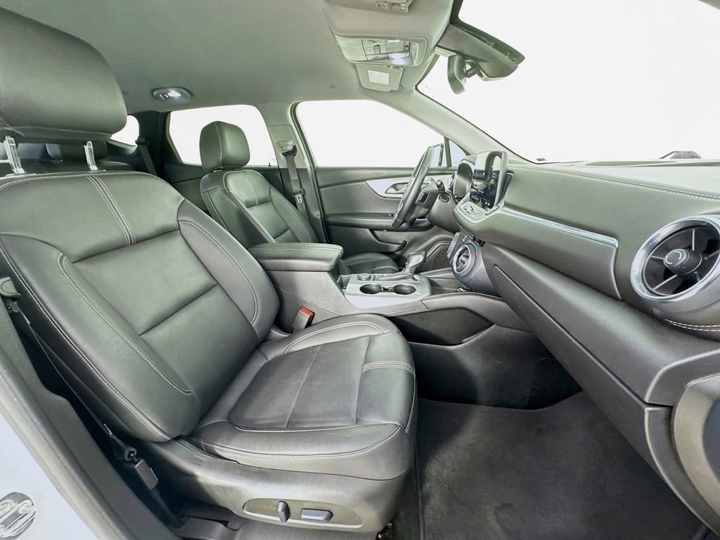 Used 2023 Chevrolet Blazer LT FWD image 35