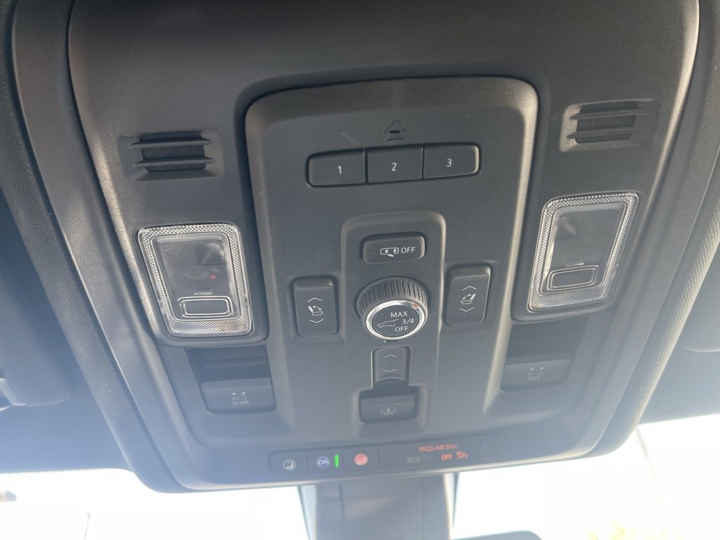 Used 2022 GMC Yukon Denali image 36