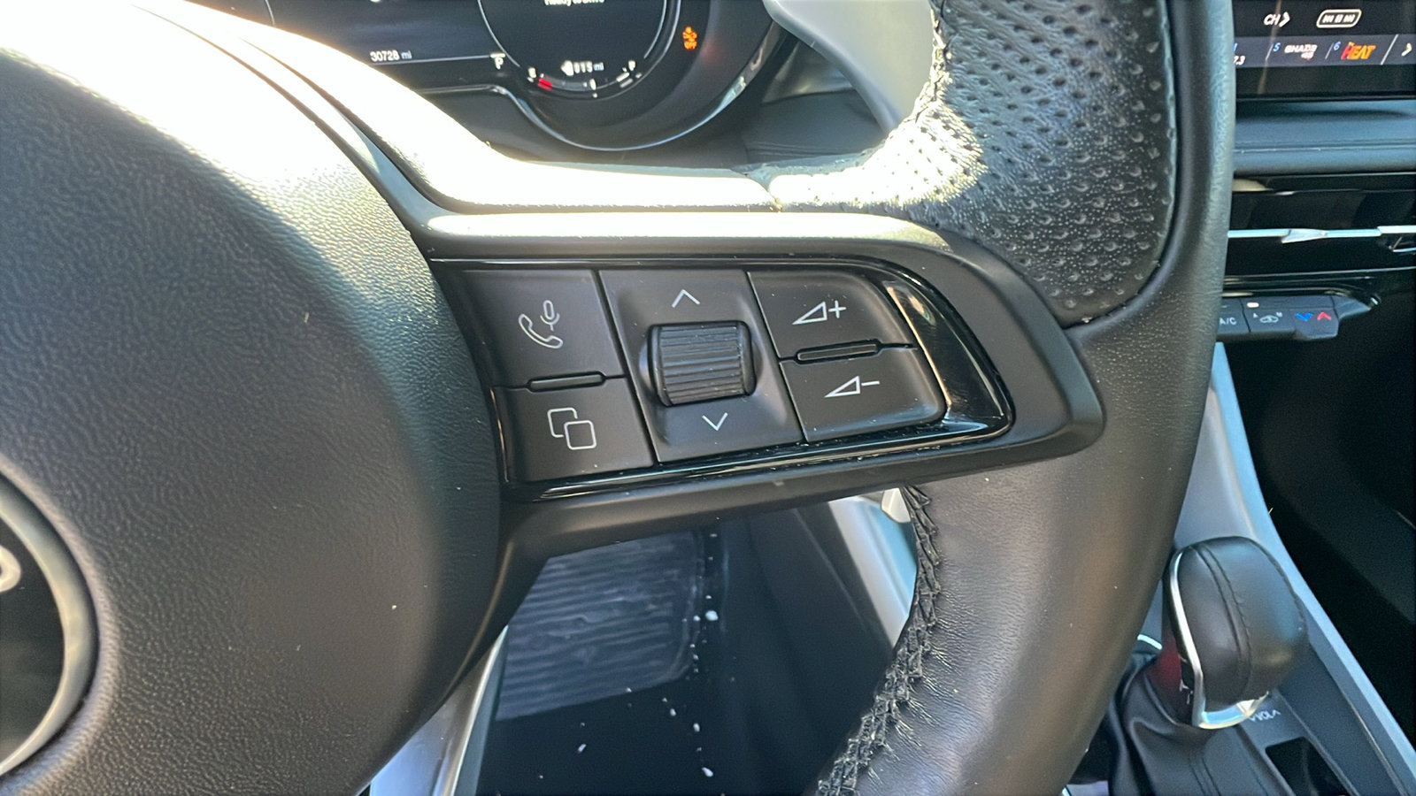 Used 2024 Alfa Romeo Tonale Veloce image 28