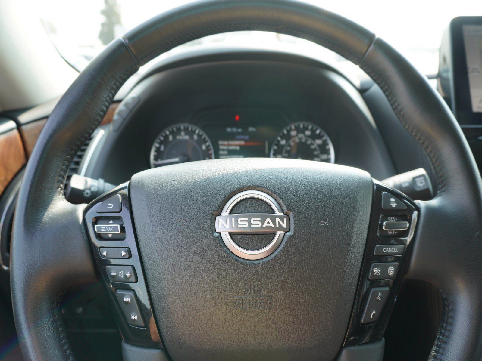 Used 2023 Nissan Armada SL w/ Captain's Chairs Package RWD image 29