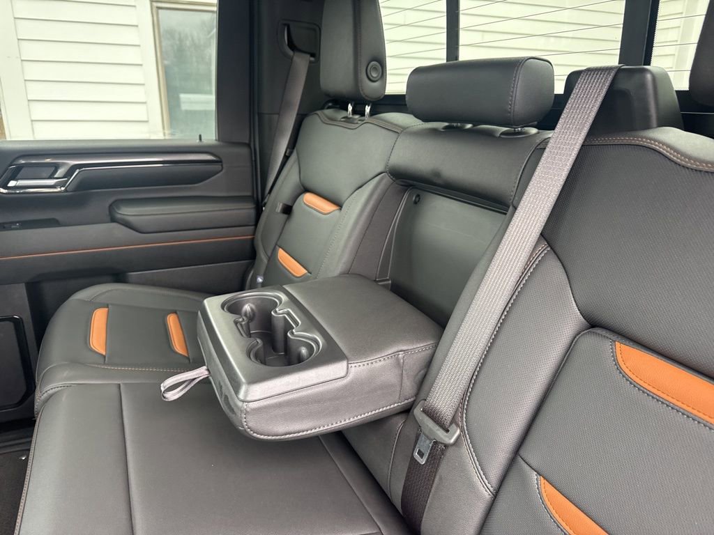 Used 2025 GMC Sierra 2500 AT4 w/ AT4 Premium Plus Package image 39