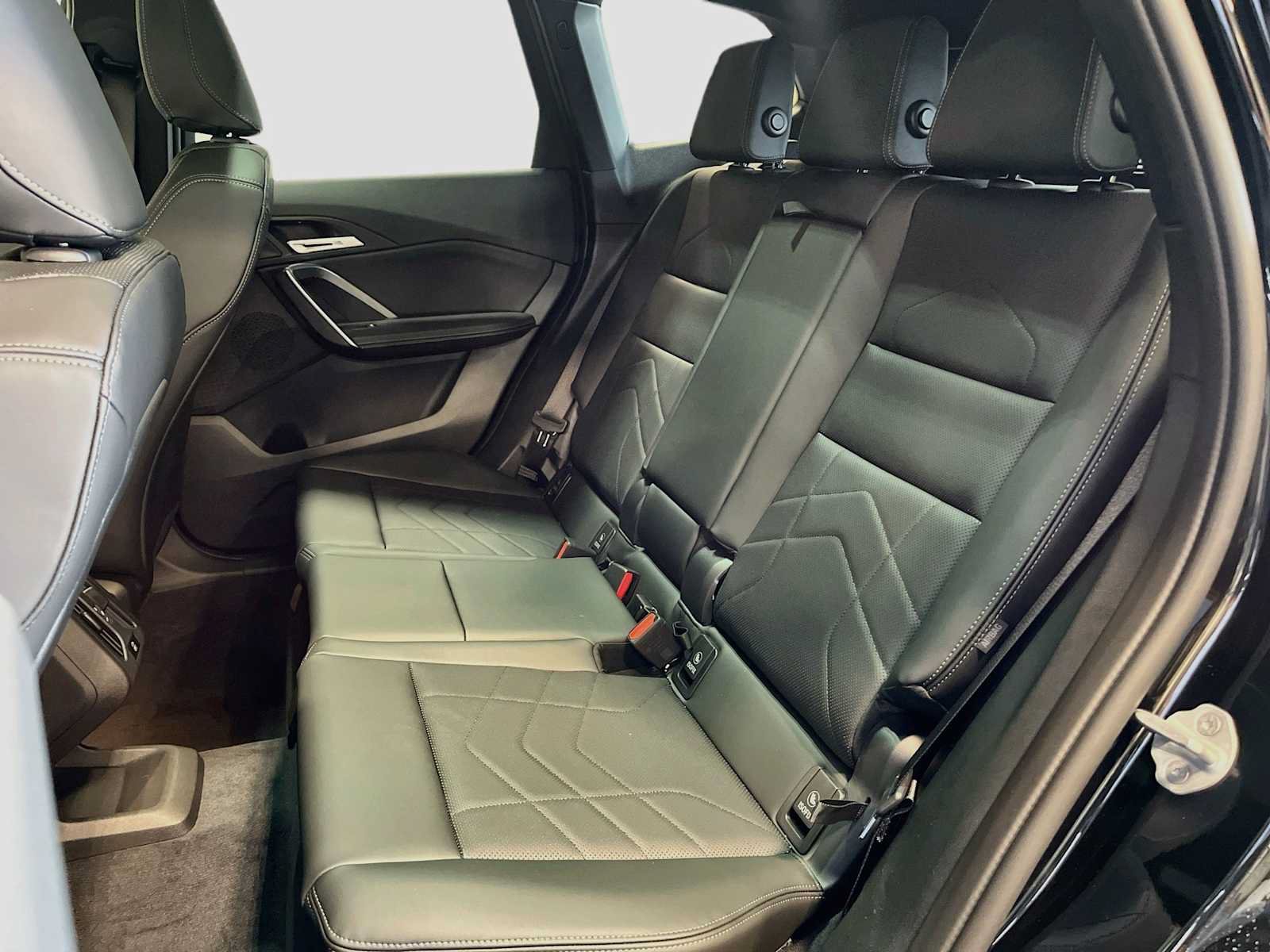 New 2027 BMW X1 xDrive28i AWD/4WD image 17