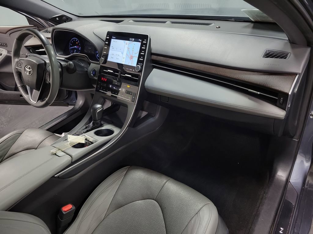 Used 2019 Toyota Avalon Limited image 23